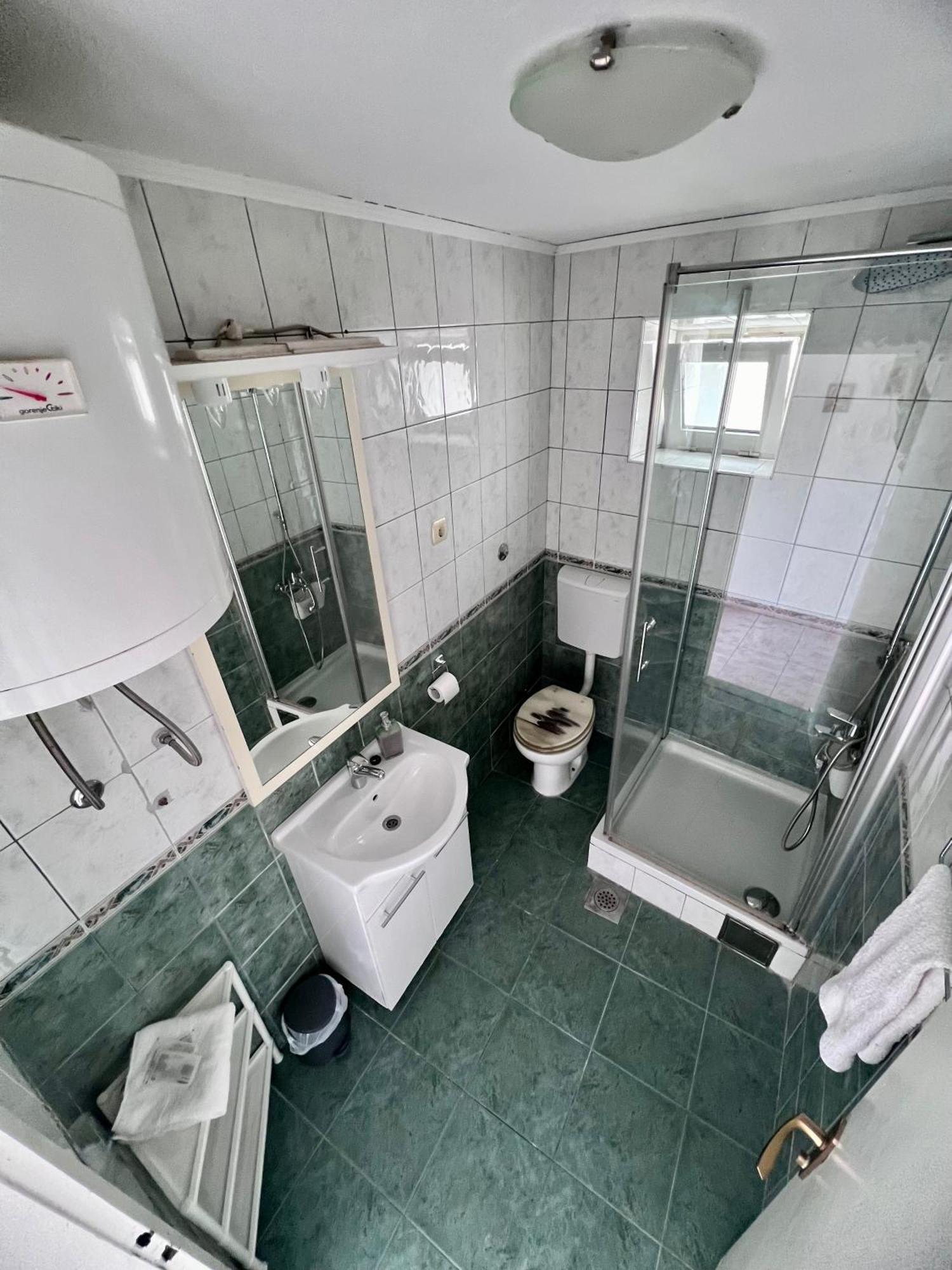 Apartments Tudor Nikola Хвар Екстер'єр фото