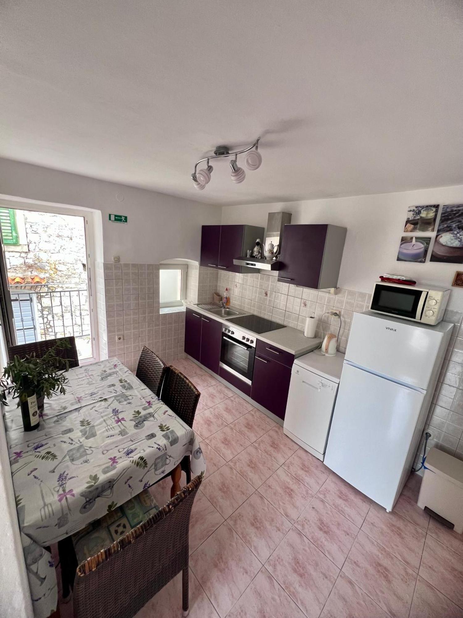 Apartments Tudor Nikola Хвар Екстер'єр фото