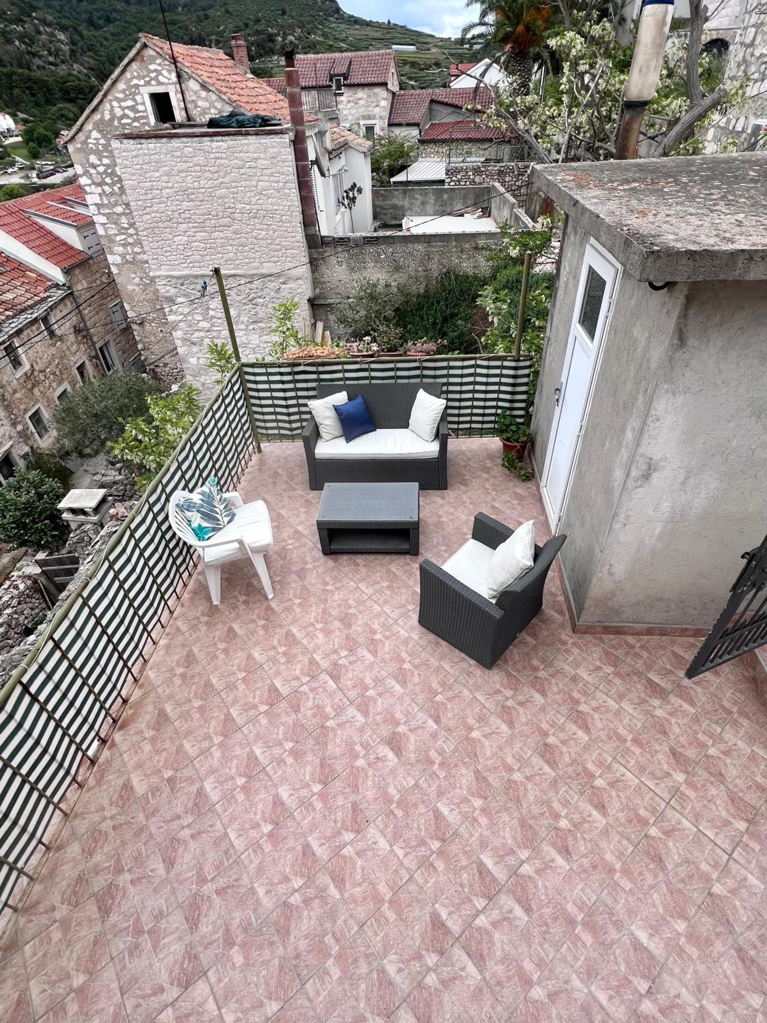 Apartments Tudor Nikola Хвар Екстер'єр фото